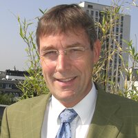 Portrait von Prof. Dr. Rolf Jox